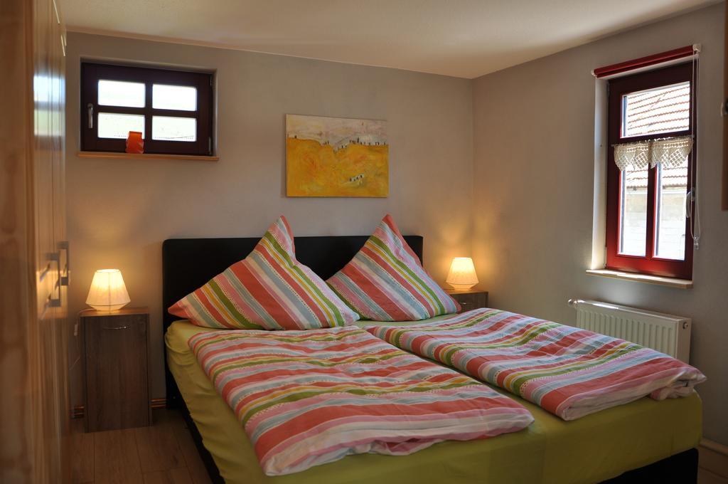 Cafe Landart Im Thueringer Finistere Apartment Plaue  Phòng bức ảnh
